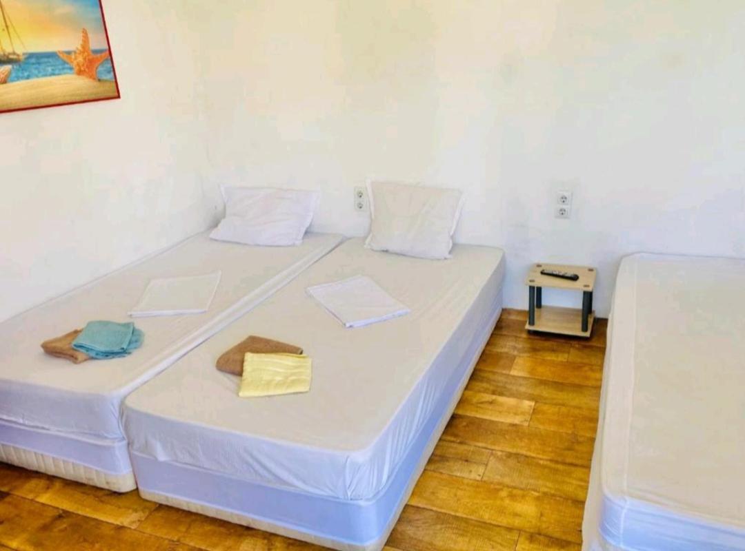 Krimski Guest House And Bungalows Byala  Extérieur photo
