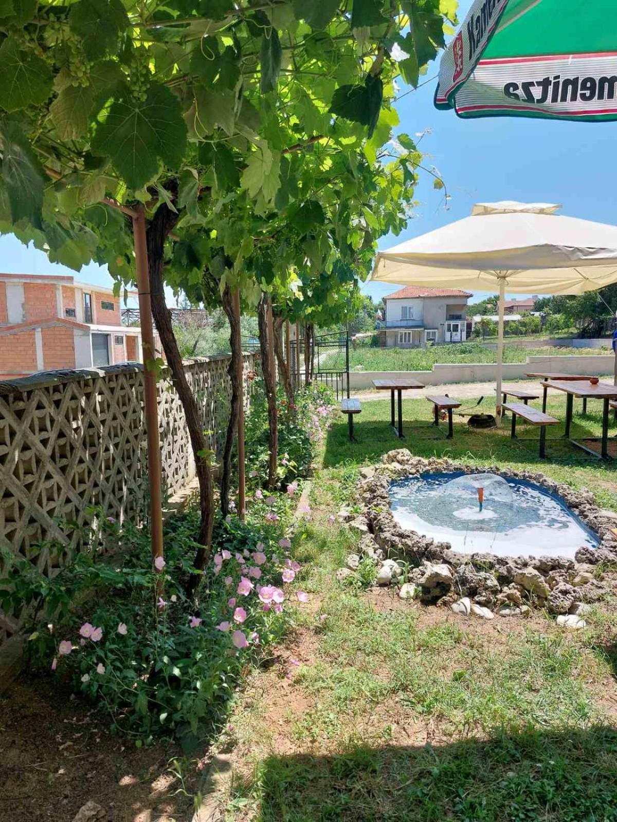 Krimski Guest House And Bungalows Byala  Extérieur photo